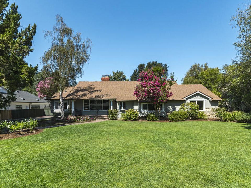 Home financed in La Cañada Flintridge